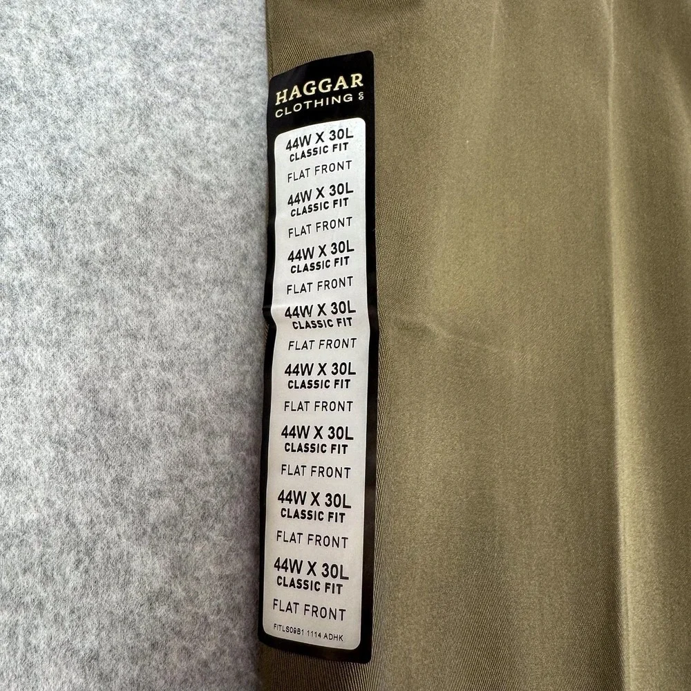 Haggar Pants Mens 44x30 Beige Premium No Iron Khaki Classic Fit Stretch NEW $70